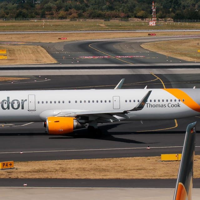 Airbus A321 D-AIAC Condor – Düsseldorf