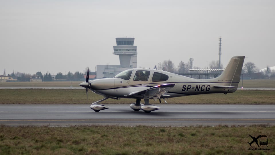 Cirrus SR22T SP-NCG – Poznań-Ławica