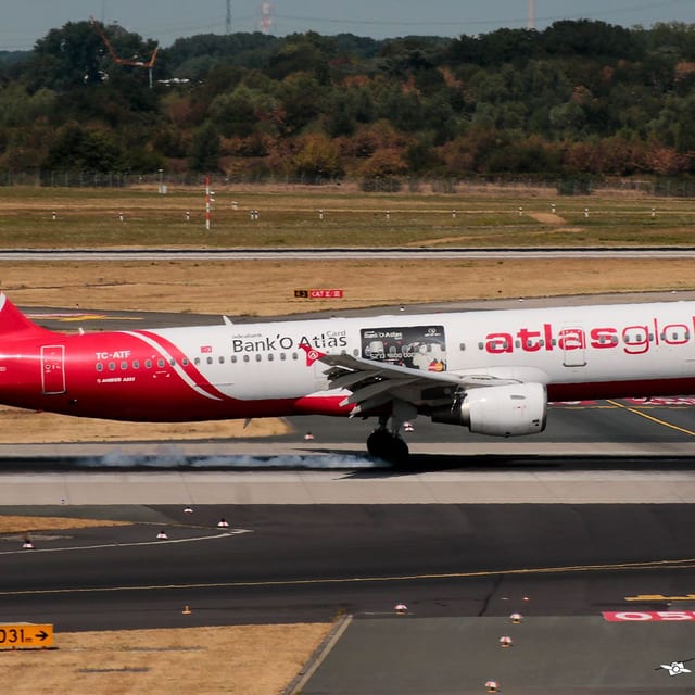 Airbus A321 TC-ATF AtlasGlobal – Düsseldorf